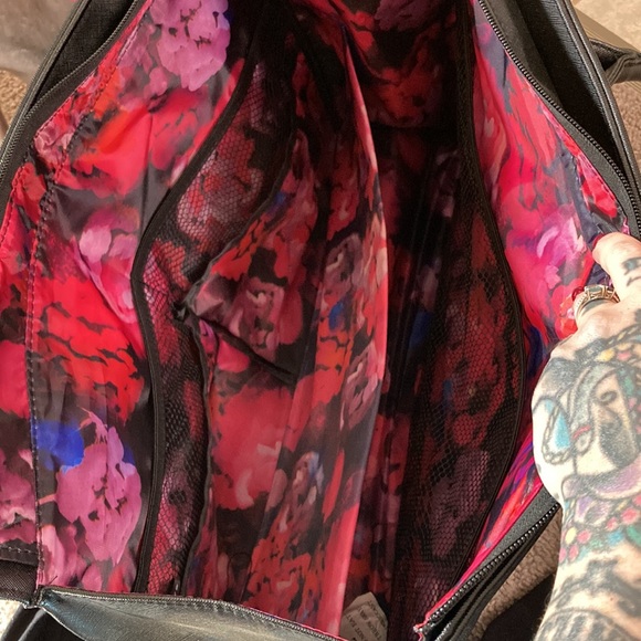 NWOT Mary Kay bag - Picture 3 of 6